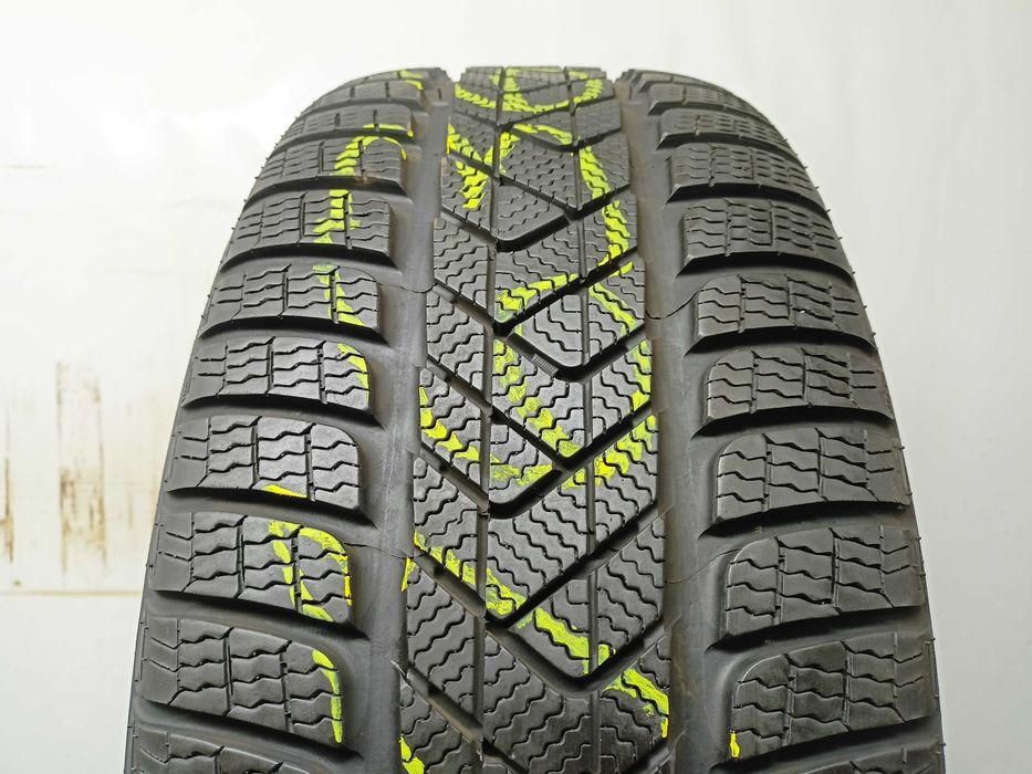 Pirelli SottoZero 3 RSC 245/45/19 23r. 102V 6,6mm Jak Nowa (1636)
