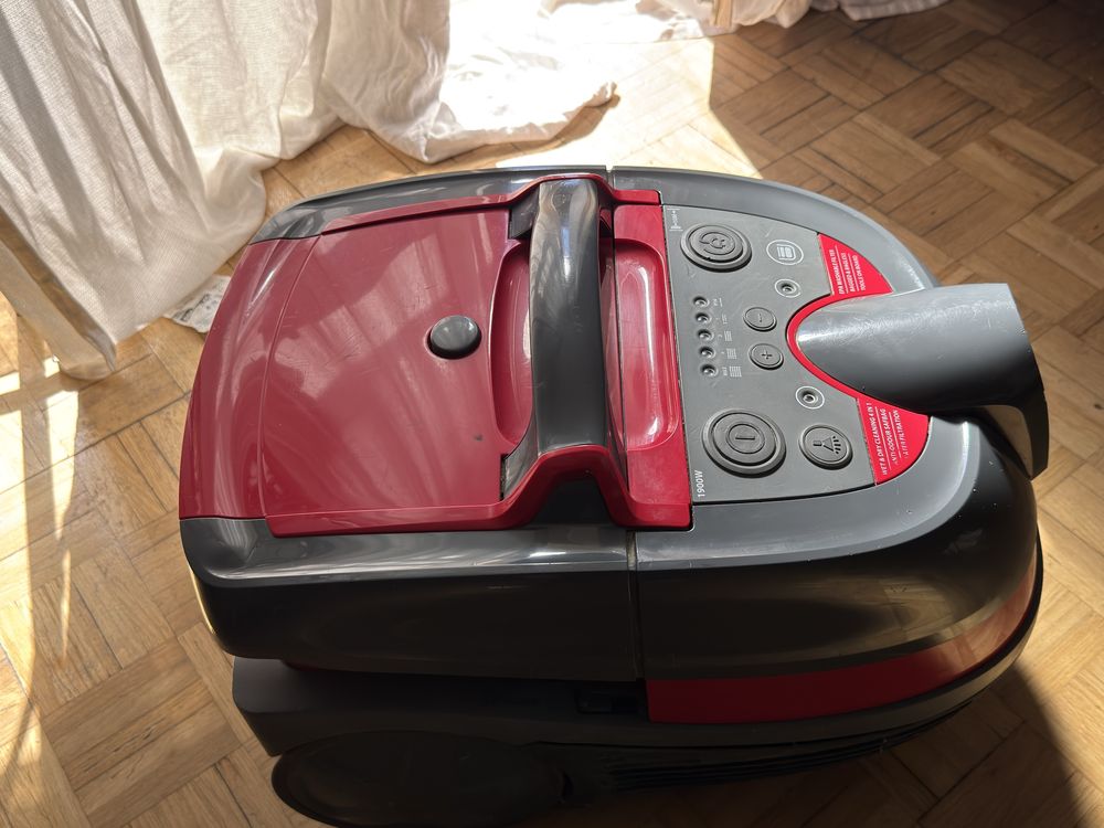 Odkurzacz piorący Zelmer Aquawelt  Pro. 1900W