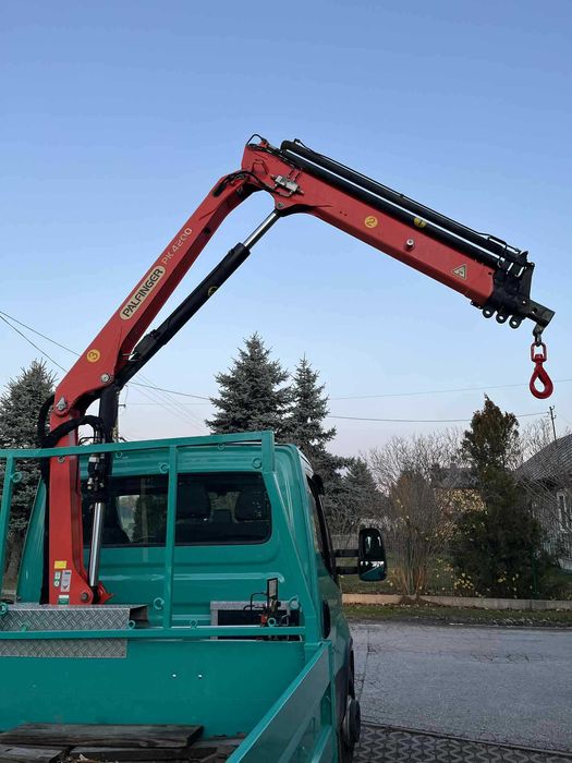 Żuraw HDS PALFINGER 4200 sterowany obustronnie i radiowo