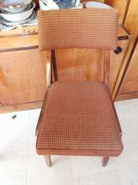 Stare dębowe krzesla 4szt