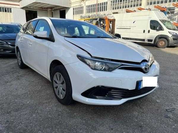 Salvado Toyota Auris Estate 1.4 D-4D | 2017 | 98.264Km