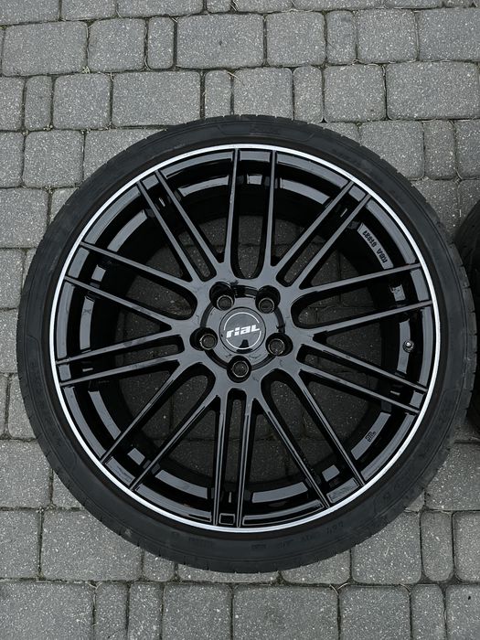 19 5x105 235/35/19 Rial