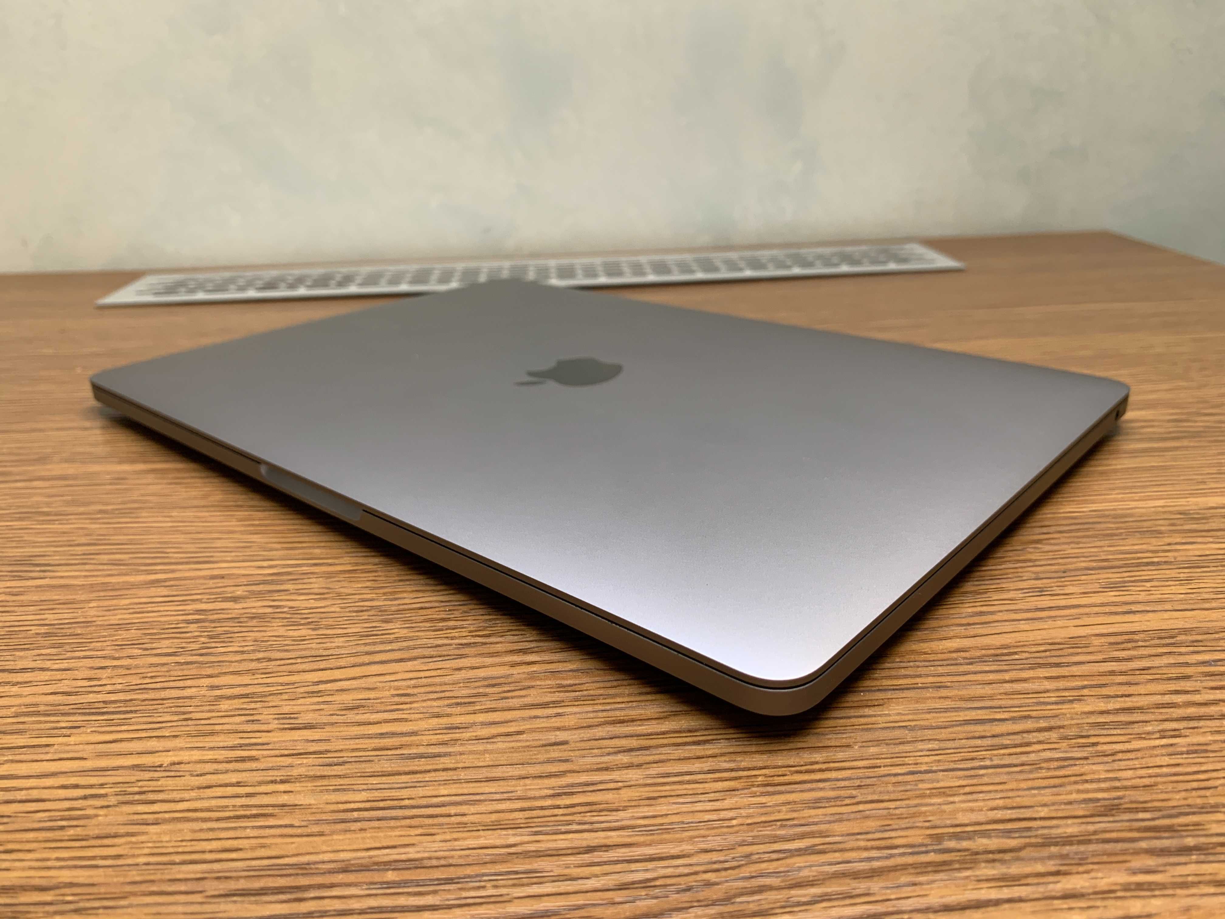 MacBook Pro 13'' 2020 Apple M1 8 gb 256 SSD як Новий