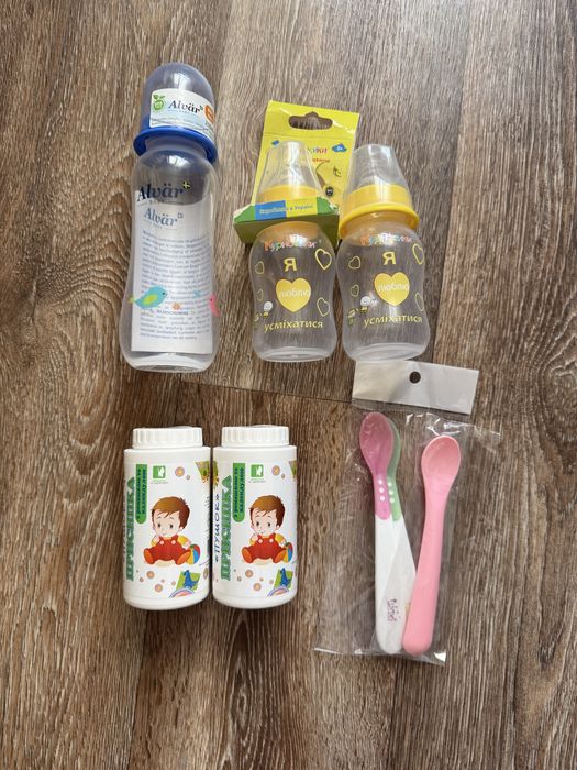 Детские бутылочки, соски, гигиена