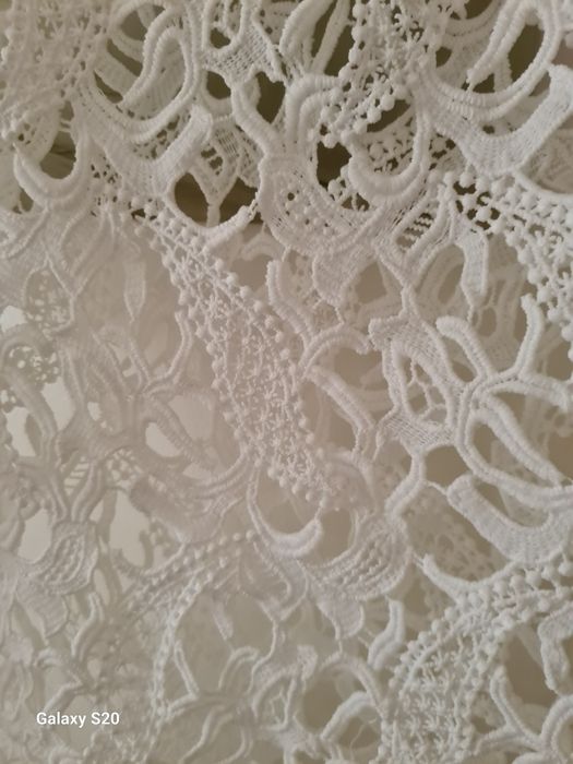 Blusa branca marca Zara pouco uso