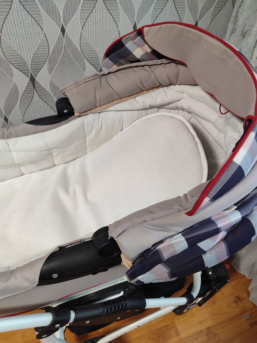 Продам коляску Avalon