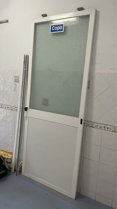 Porta para copa restaurante