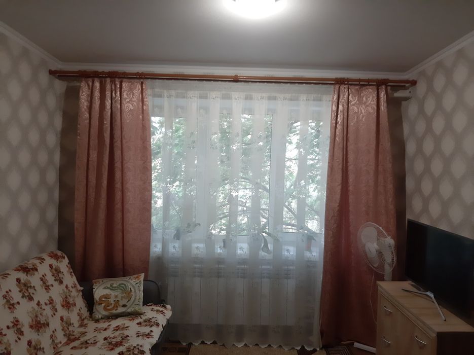 Сдам комнату девушке пр.Перемоги