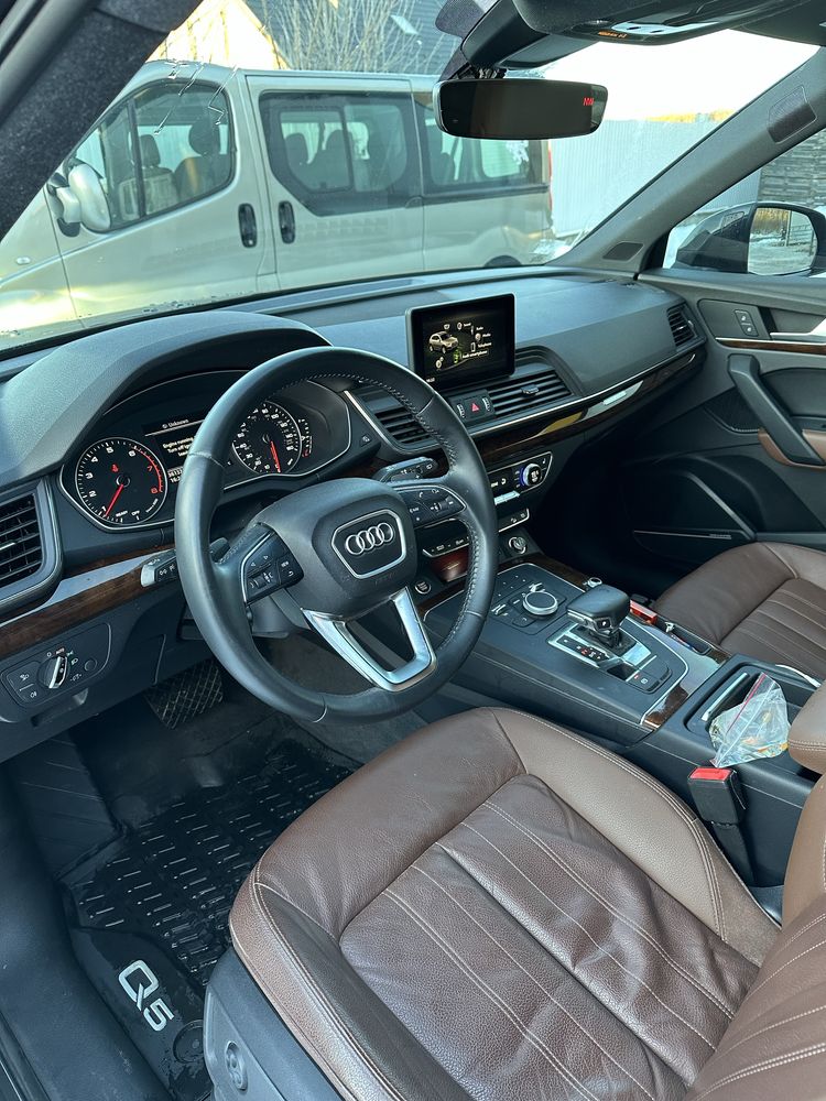 Audi q5 2018 Premium Plus