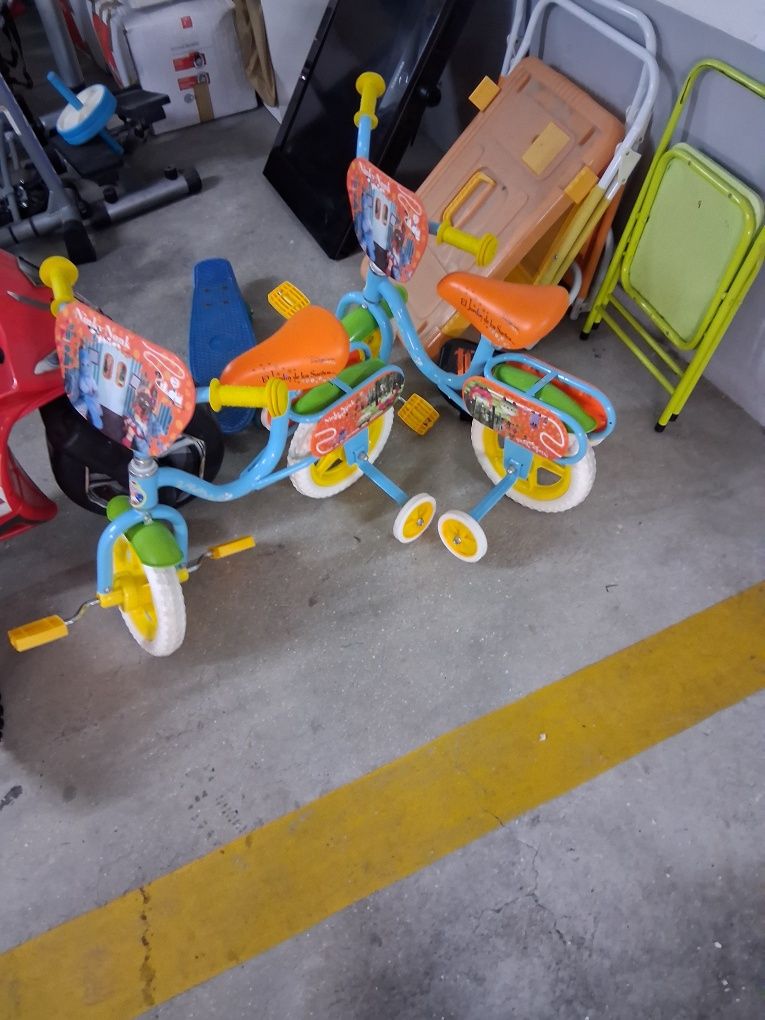 2 triciculos infantil com pouco uso