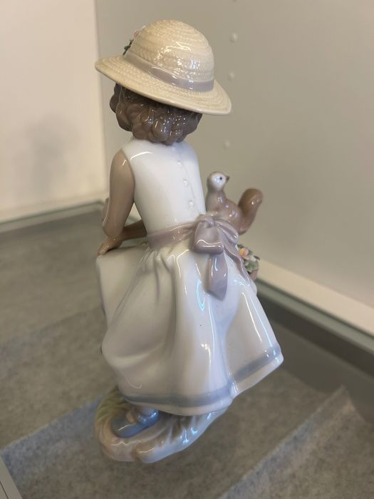 Lladró - Hello little squirrel (6825)