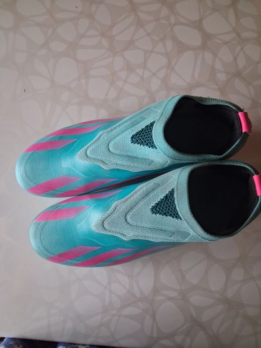 Бутси футбольні в гарному стані