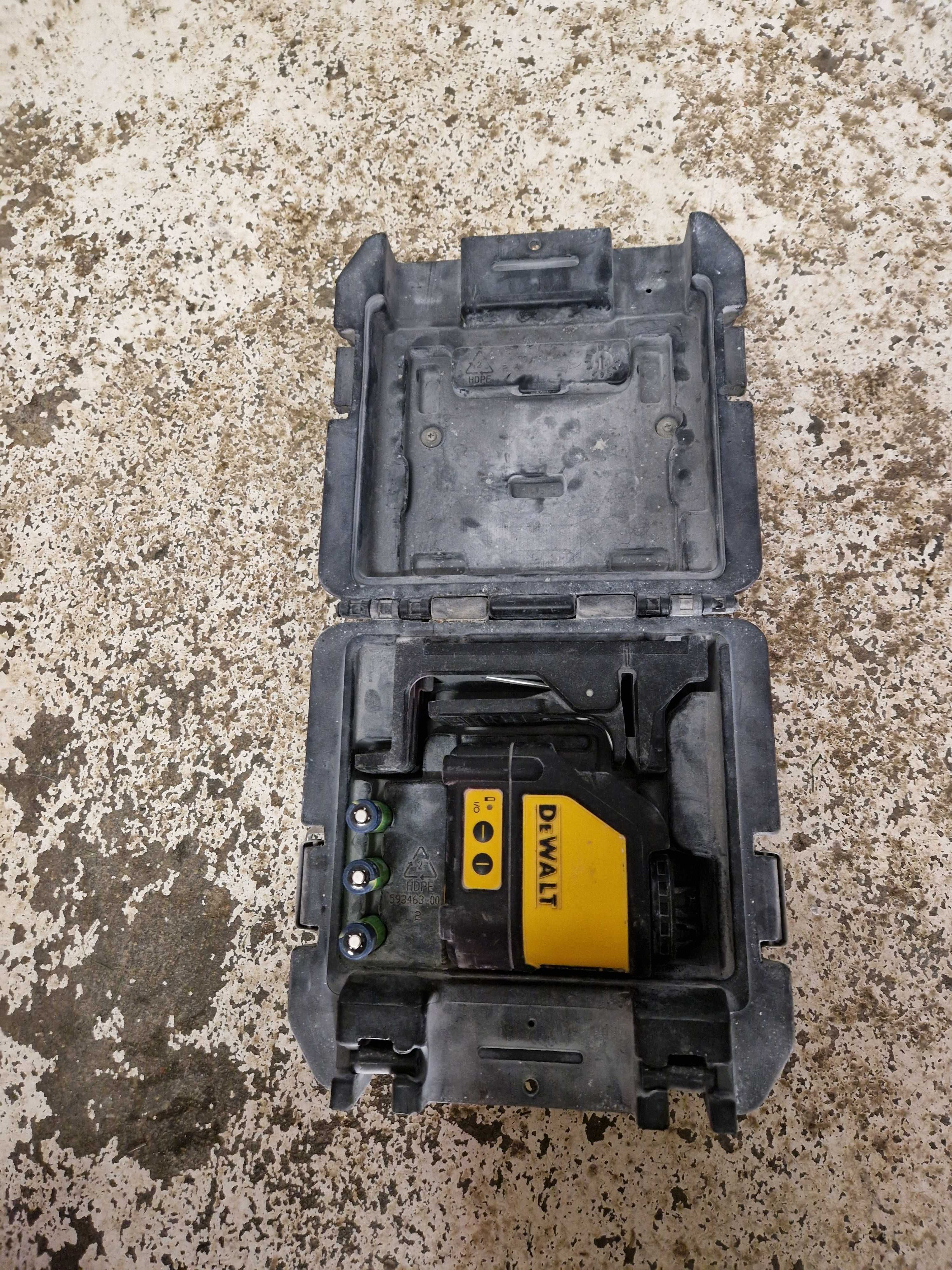 Laser dewalt 2 linhas