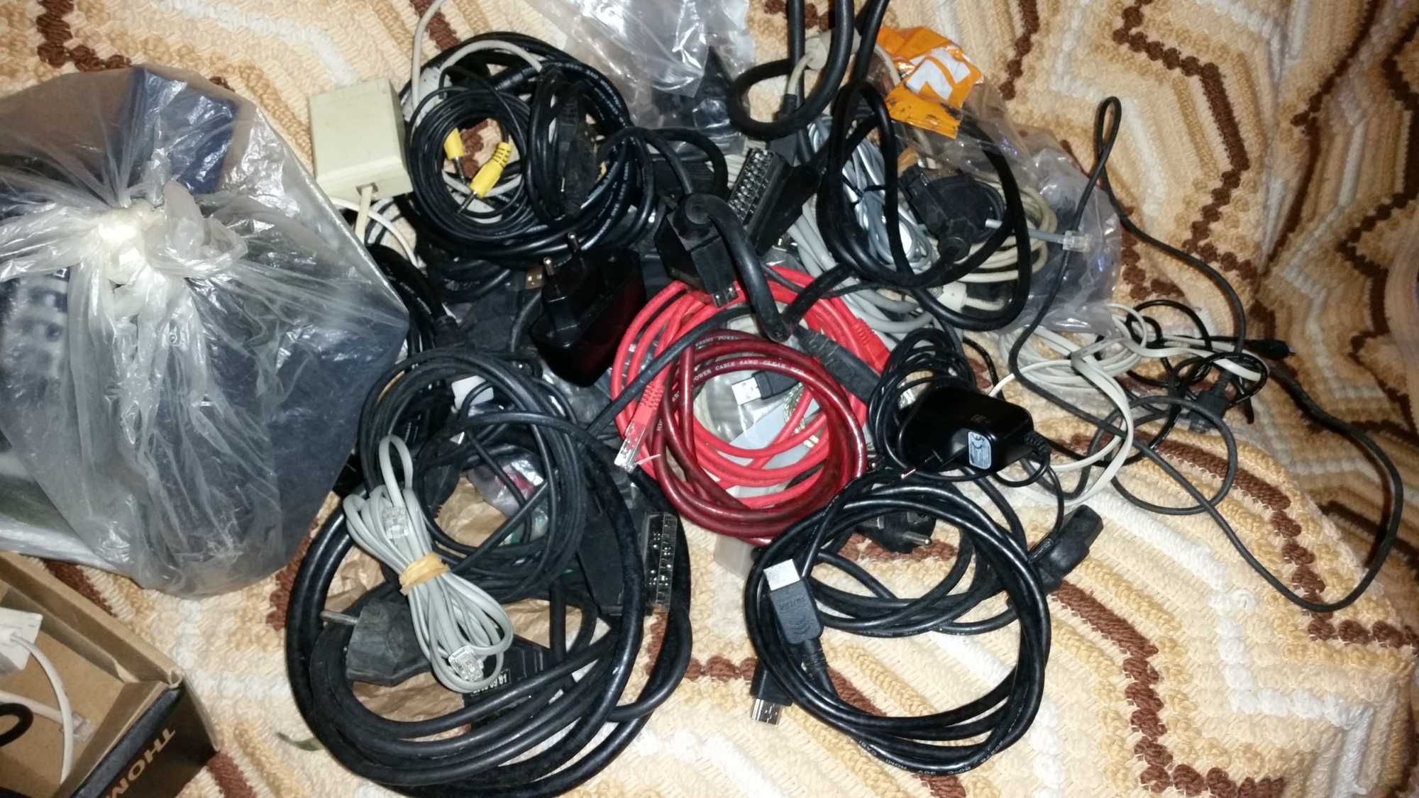 Materiais de eletrónica  (só vendo o conjunto)