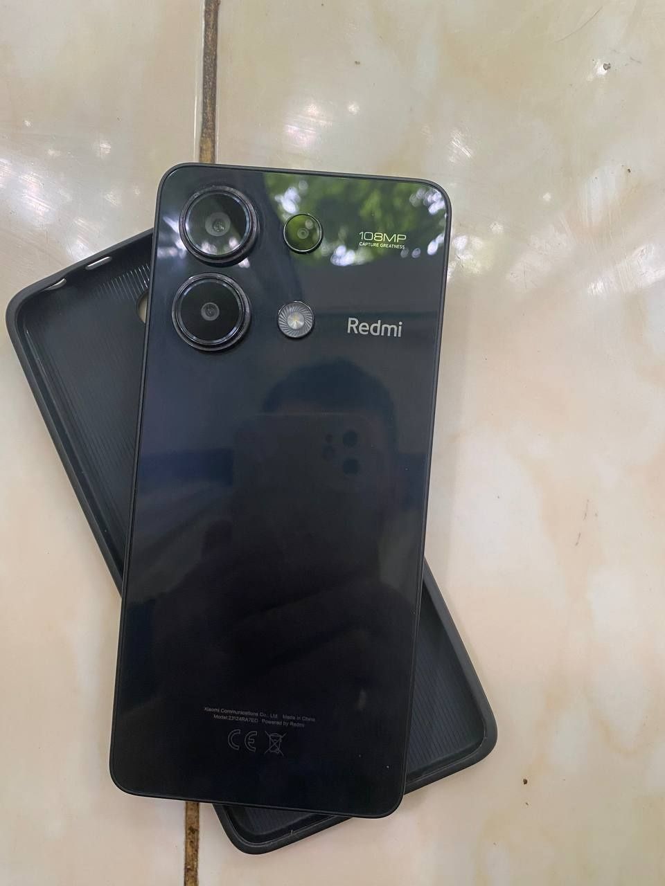 Redmi  Note  13.