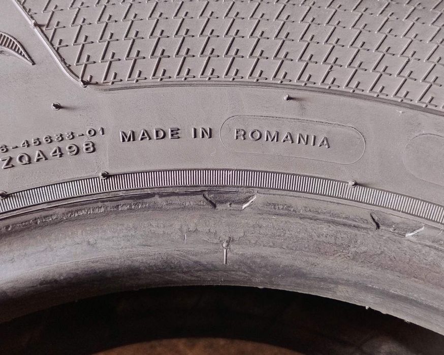 Шини всесезонні R15C 215/70 Kleber Transpro 4S