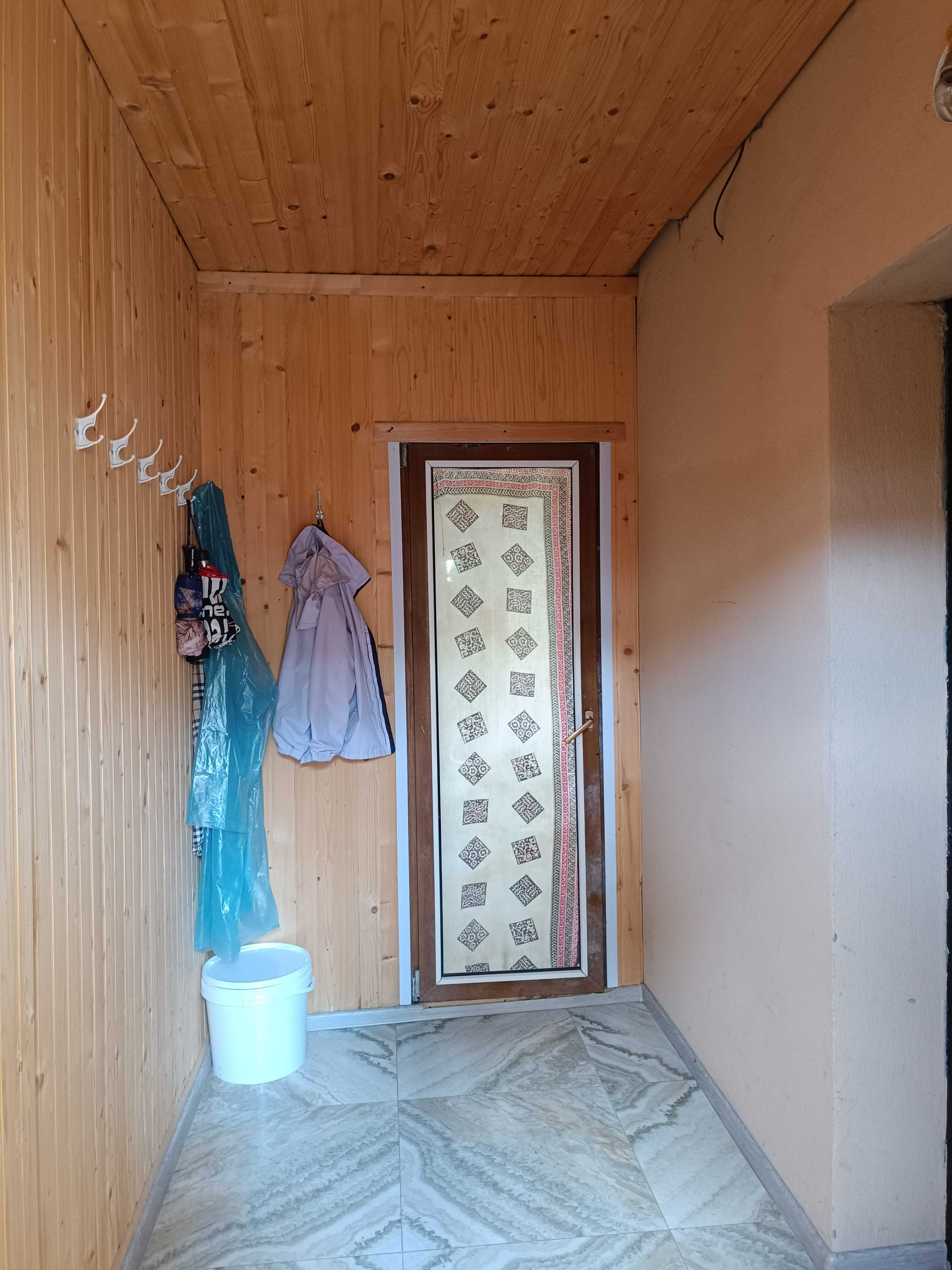 Продається частина будинку в 2 поверхи вул.Першотравнева р-н "Фортеці"