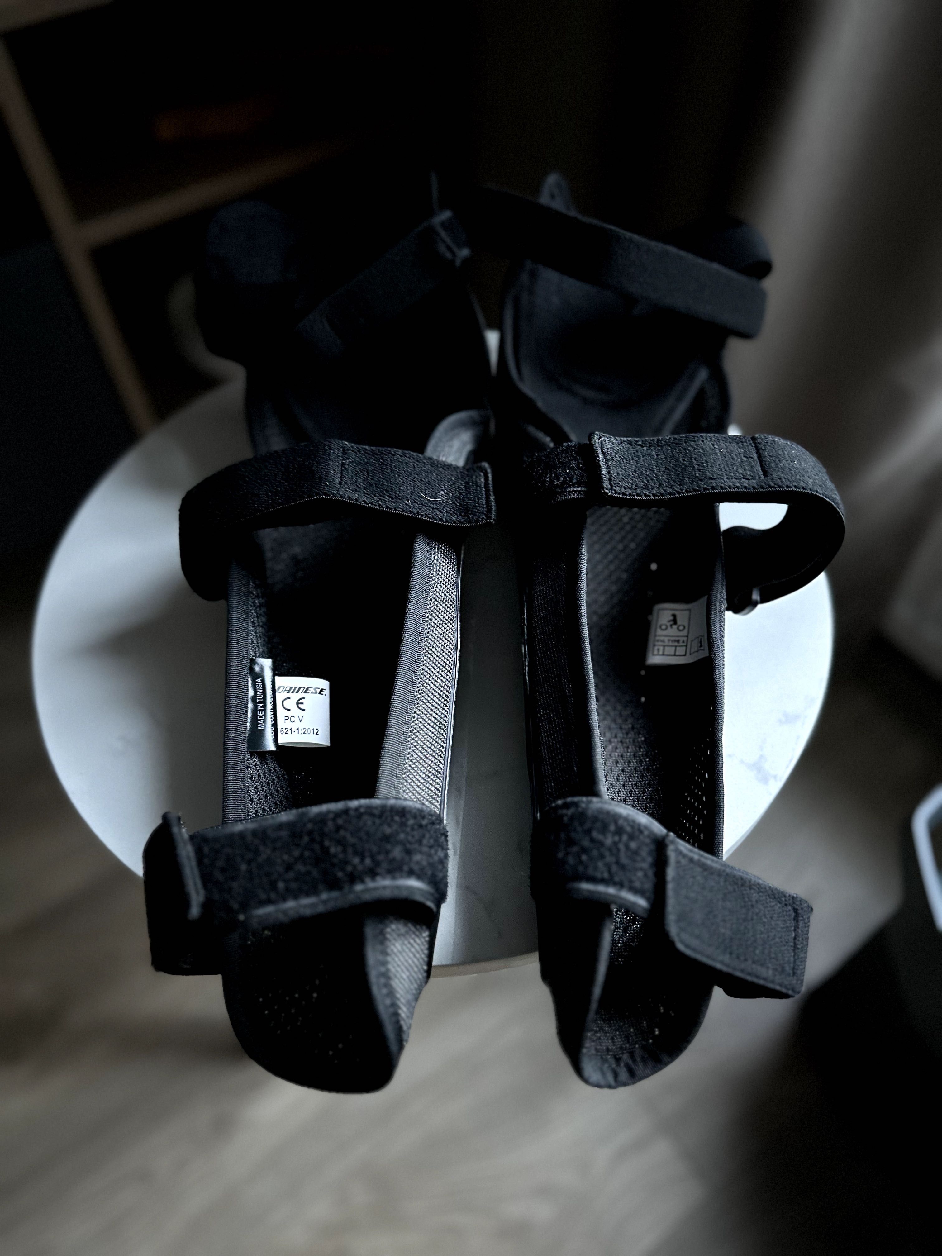 Наколінники DAINESE V E1 оригінал, захист колін мото, мотонаколенники