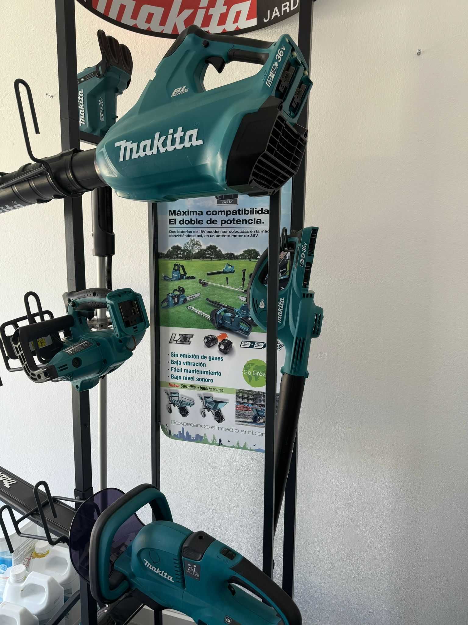 Ferramentas Makita e Husqvarna
