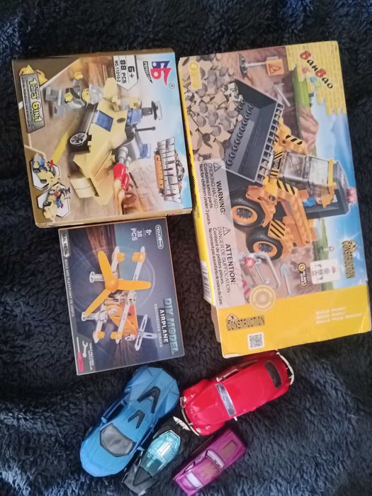 Продам набір різних конструкторів