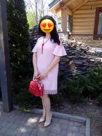 Ніжно рожева сукня