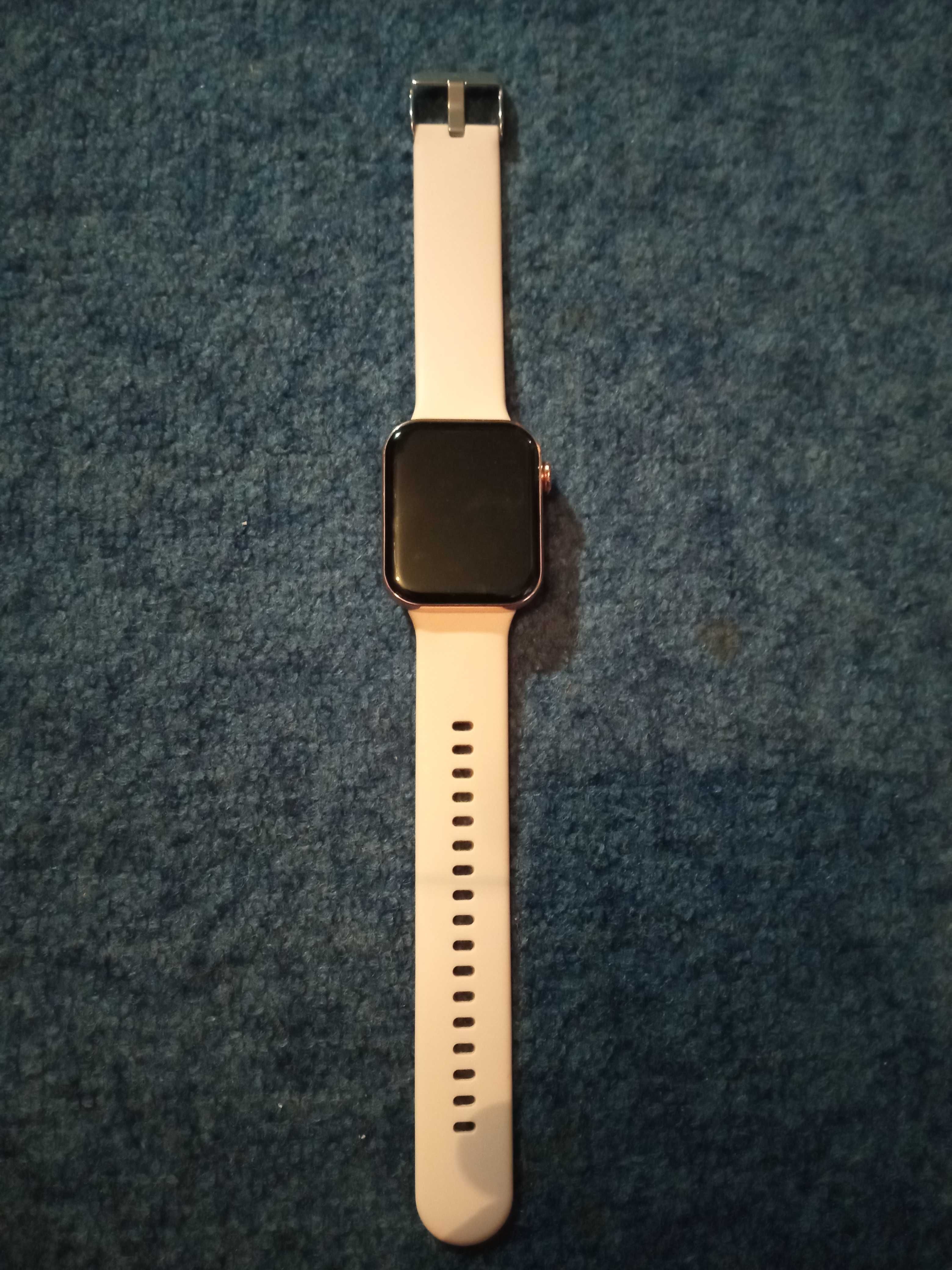 smartwatch     .