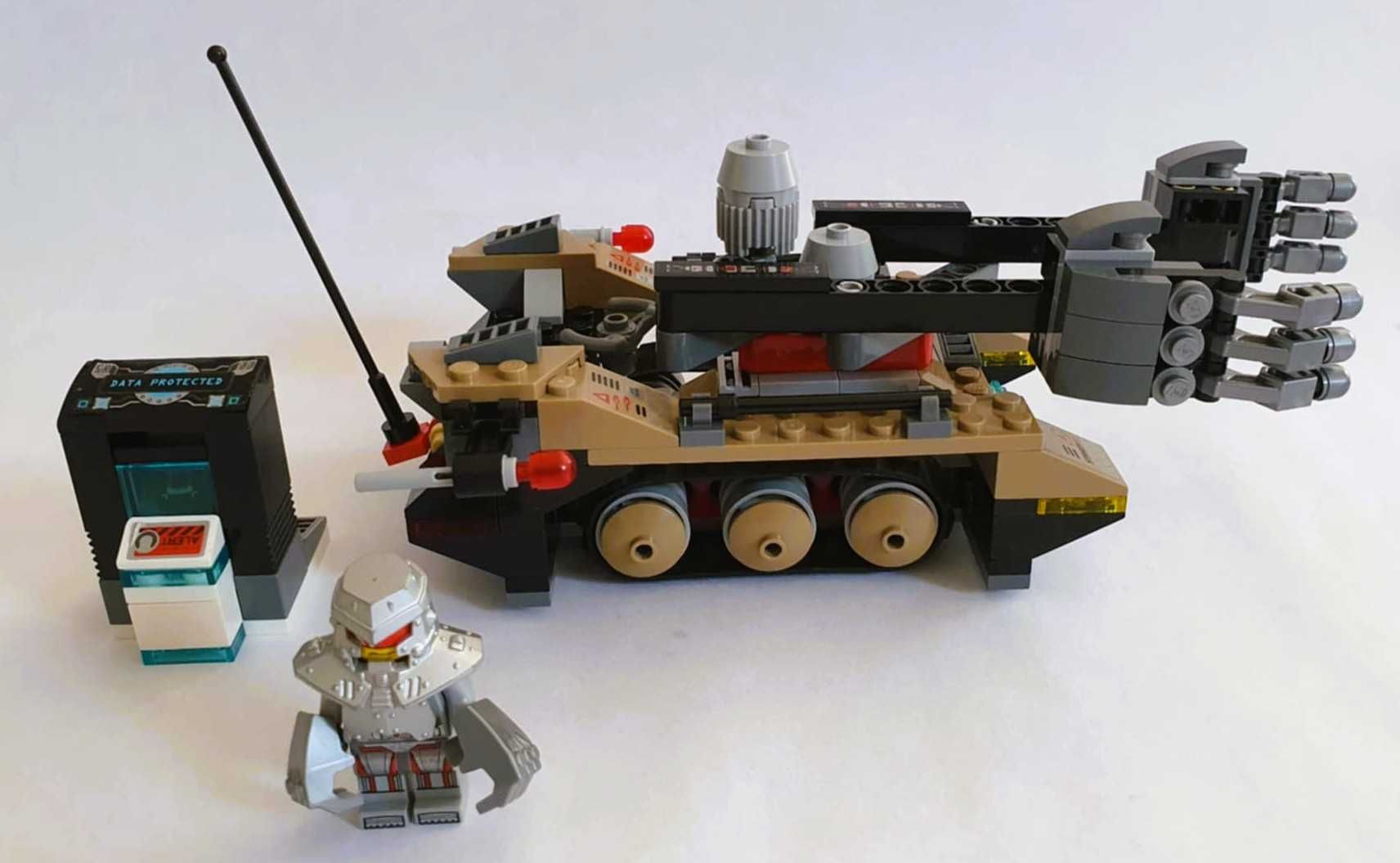 Klocki LEGO Ultra Agents 70161 - Pojazd Gąsienicowy