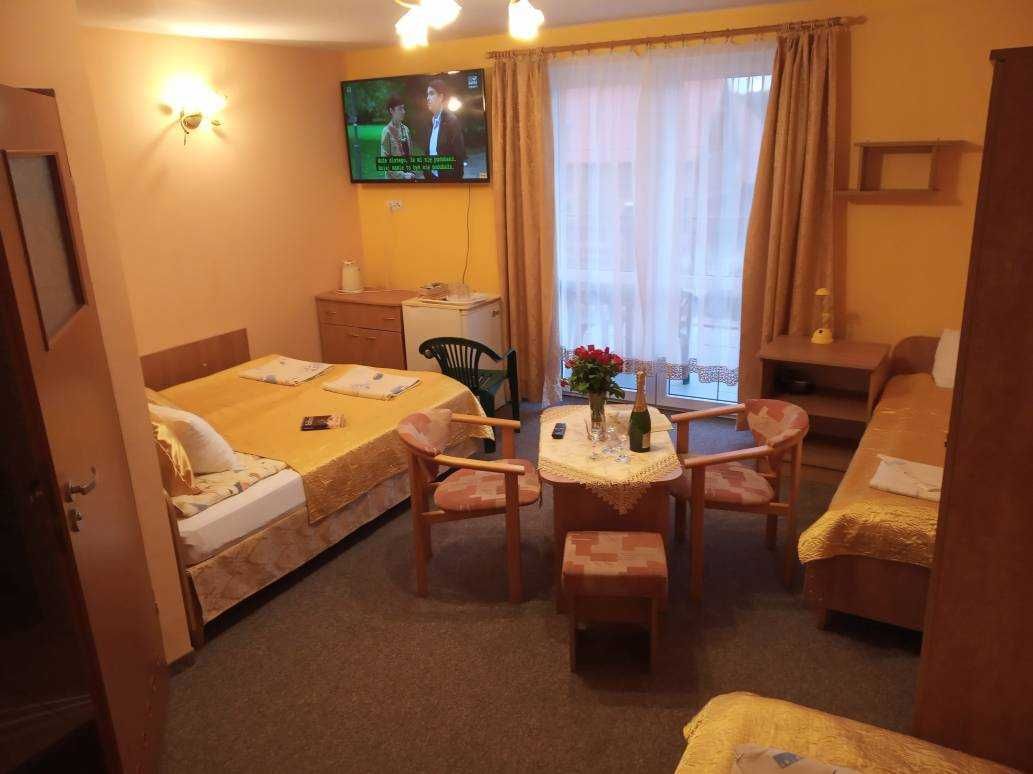 Noclegi i Wczasy nad morzem, plaża 250m. Willa ANNA