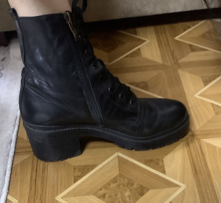 Шкіряні черевики на байці 39 р. ( 25,5 см)