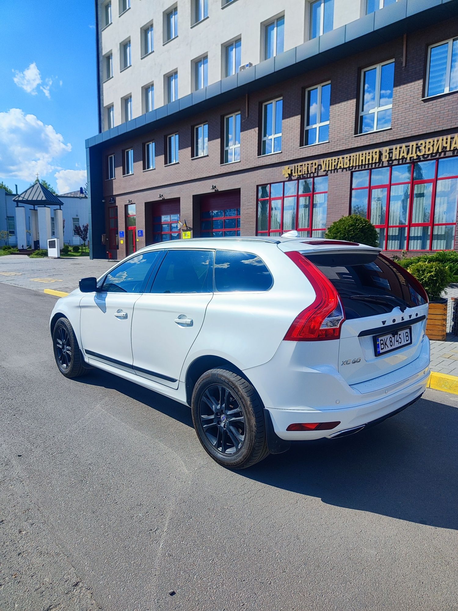 Строчно продам свой Volvo xc60