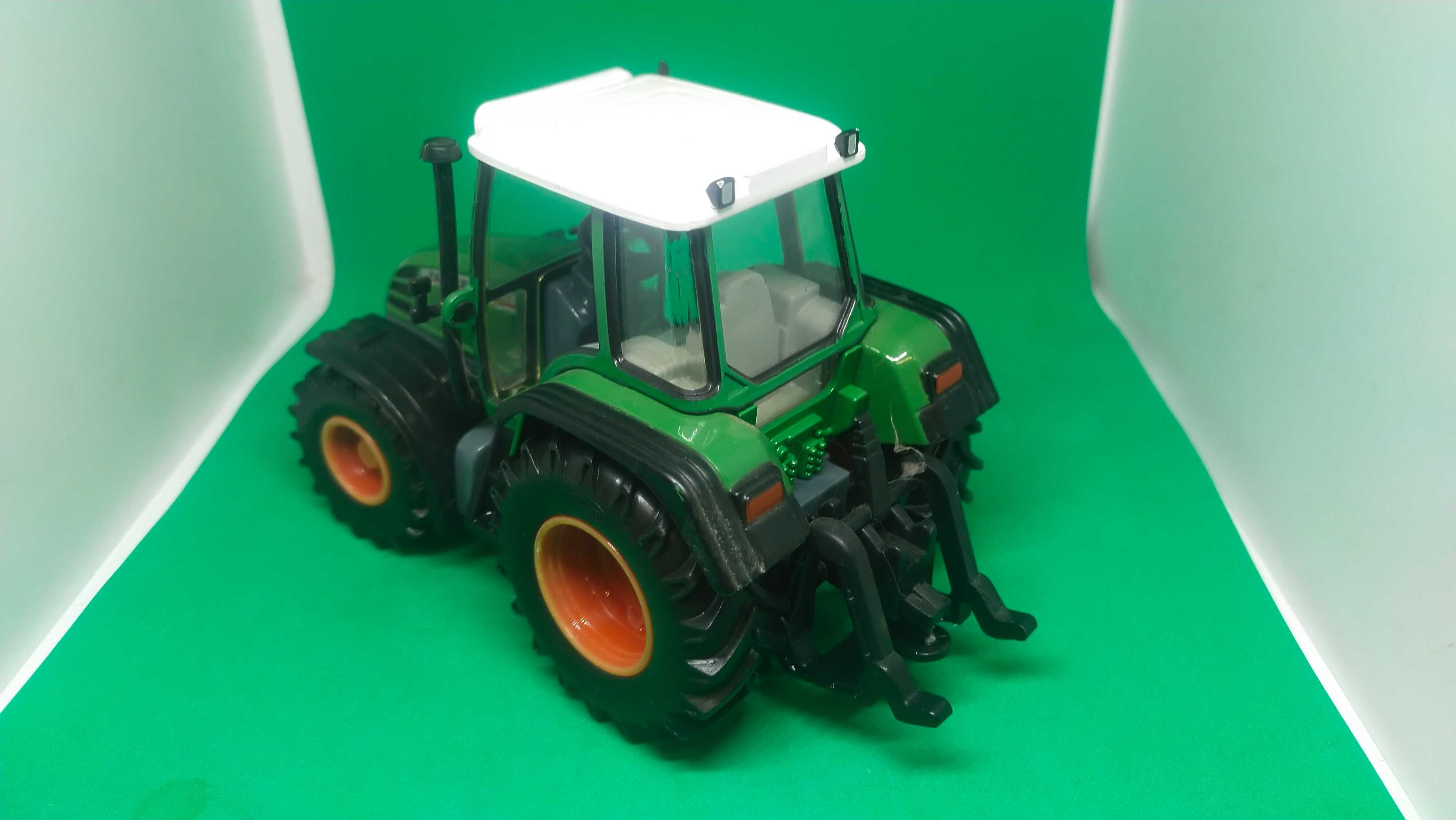 Tim traktor Fendt jak siku britains 1 32