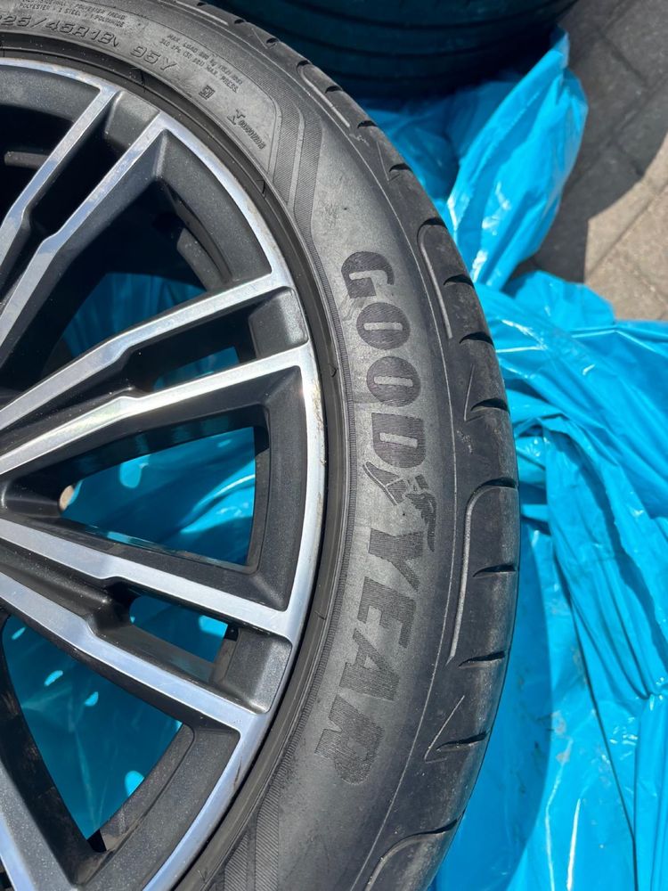 Felgi bmw 5x112 18 z oponami goodyear Eagle f1