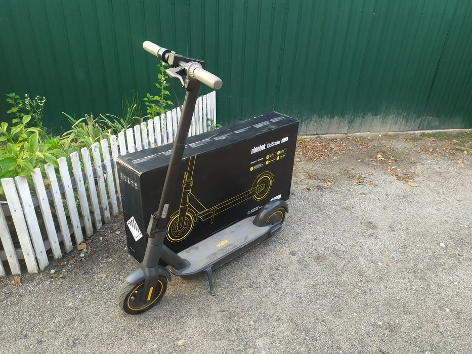 Електро самокат ninebot max g30