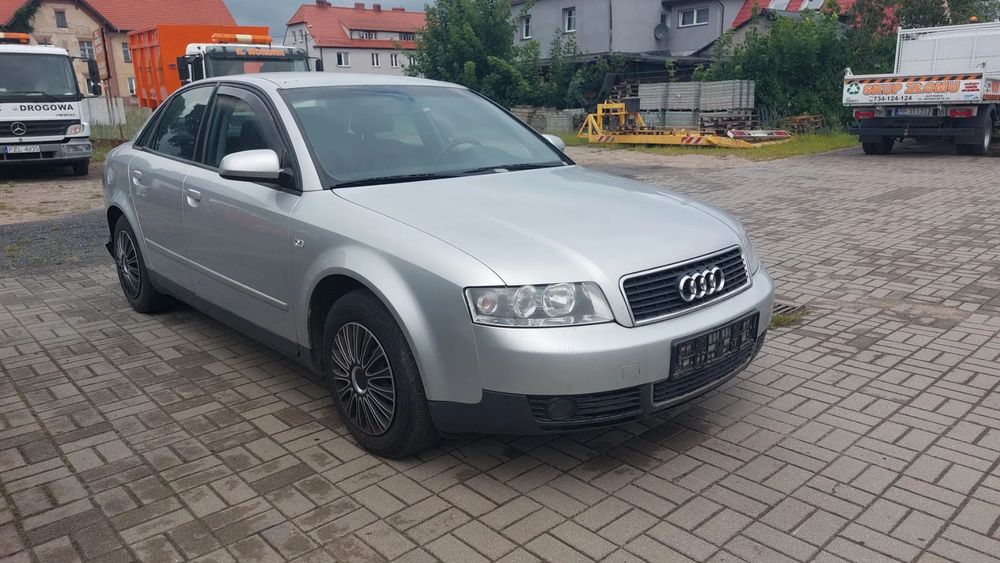 Audi A4 B6 na części 2001 r. 1,6 b drzwi szyby fotele podsufitka silnik skrzynia lusterko maska klapa