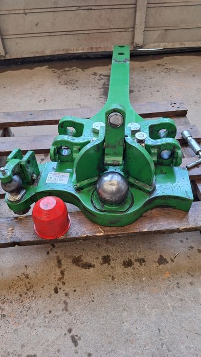 Płyta nośna zaczep kulowy John Deere