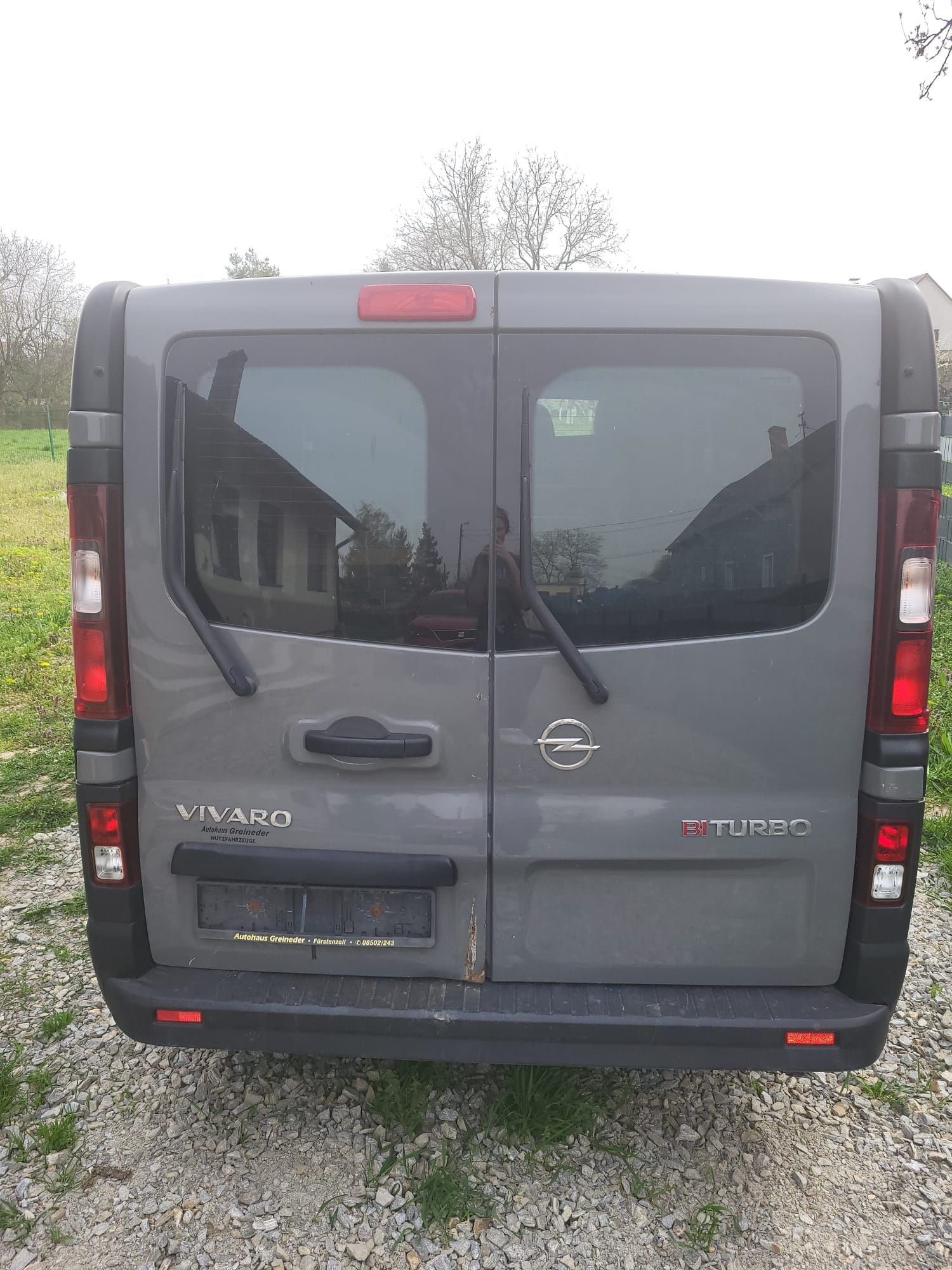 Opel Vivaro BiTurbo