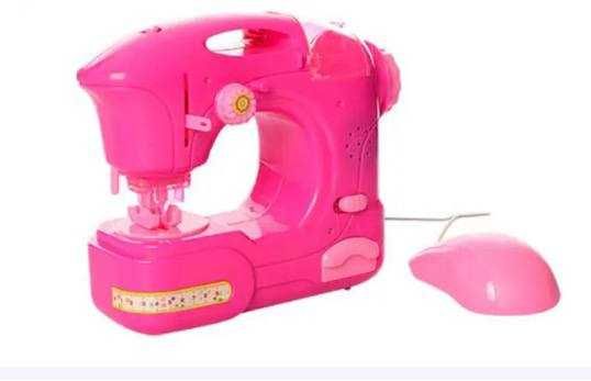 Іграшкова швейна машина на батарейках, музика, світло.