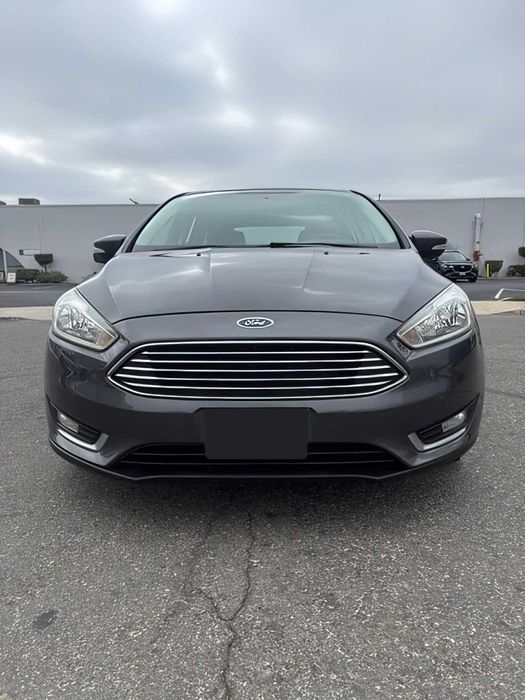 Ford Focus Titanium      2016