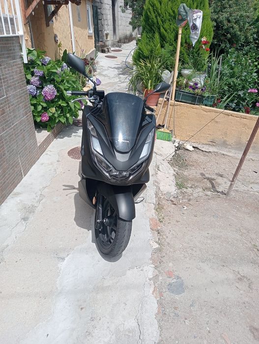 Vendo ou vendo uma  mota Honda 125