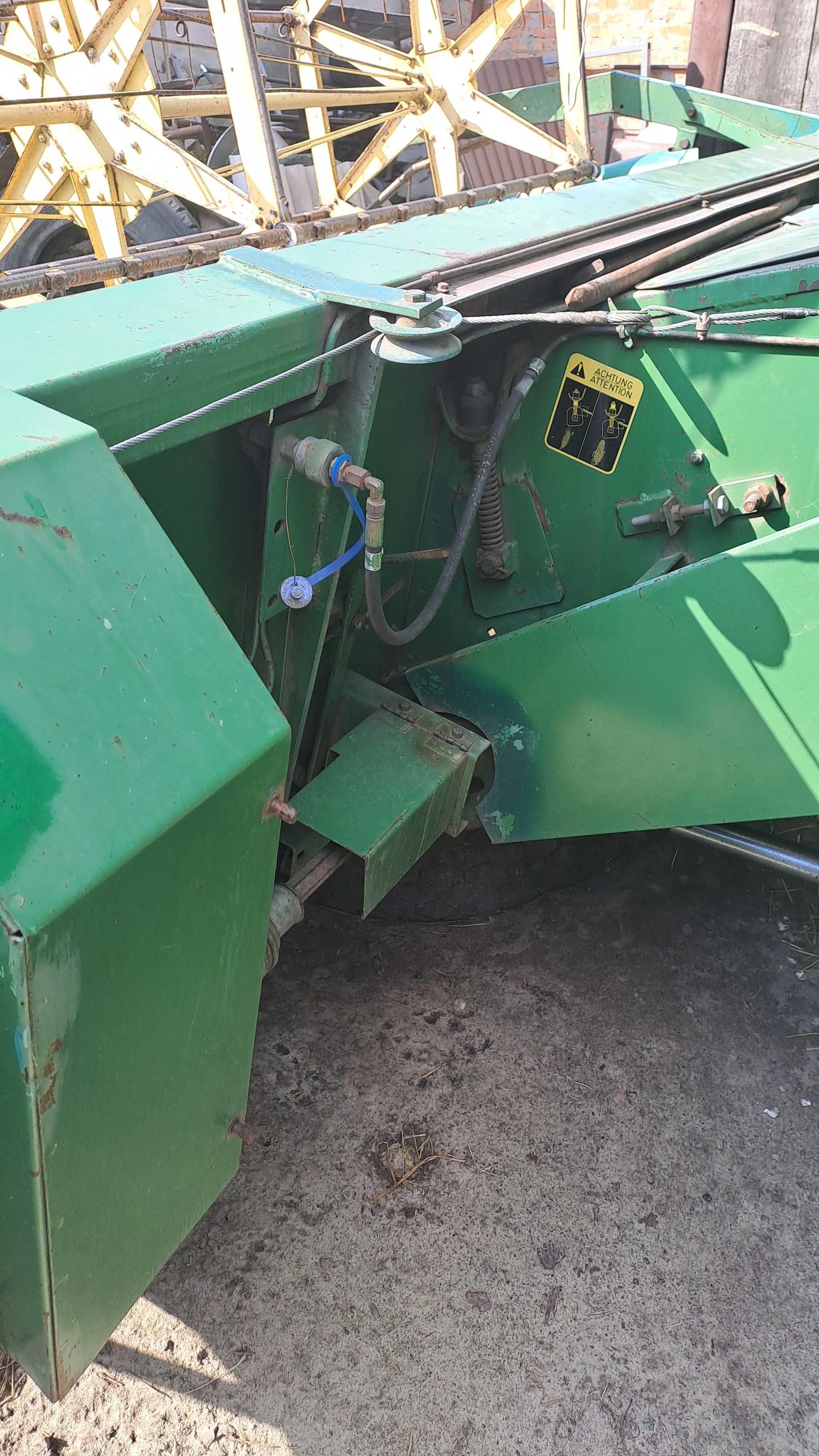 Продам комбайн John Deere 950.