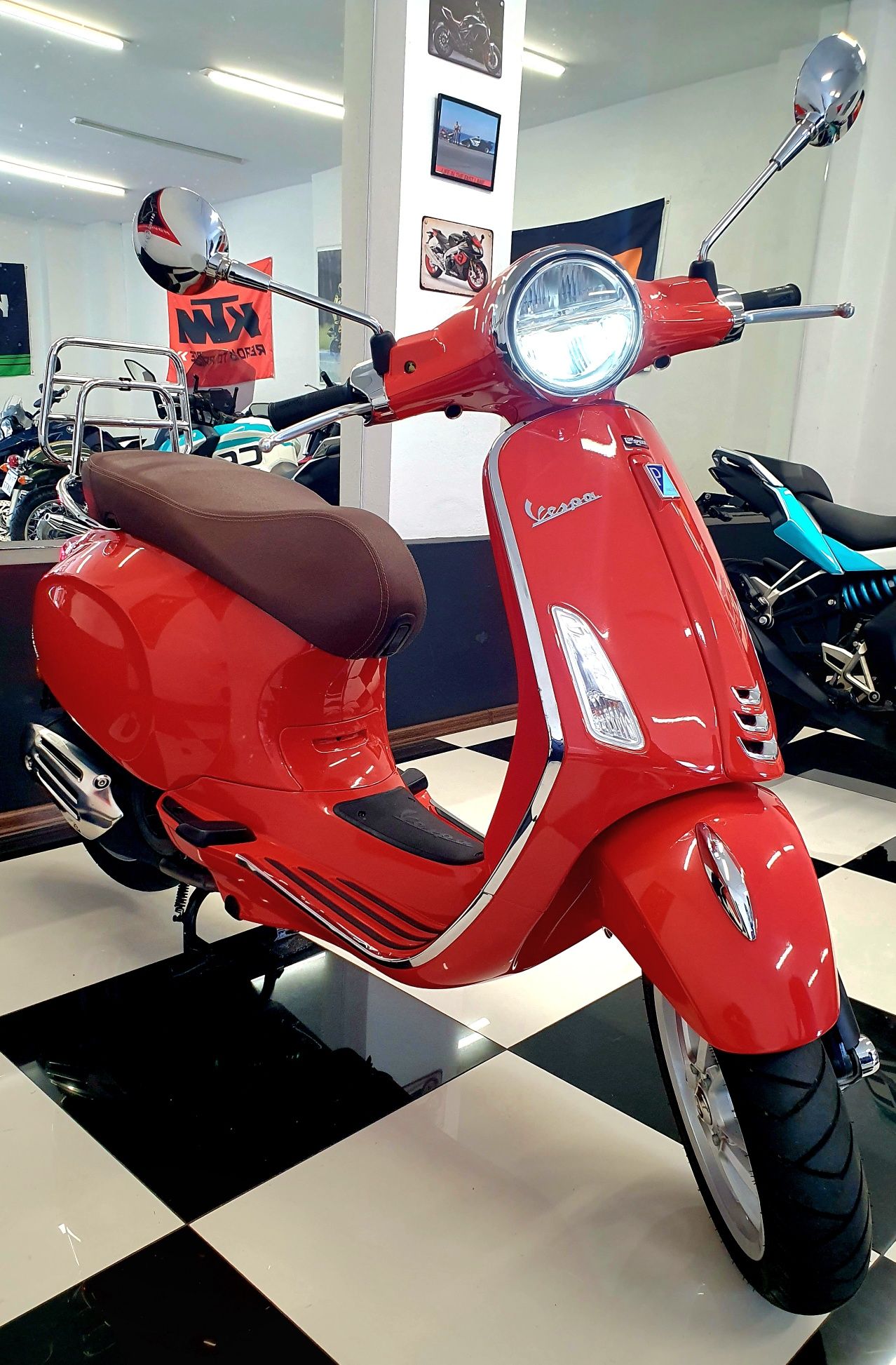 Piaggio Vespa Primavera 125 Sprint s ABS GTS  nowy model led. kat B