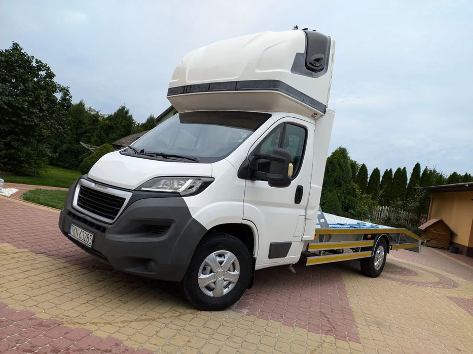 Peugeot BOXER  3.0HPI 180KM Klima Elektryka Tempomat Najazd Sypialnia Wciągarka Hak