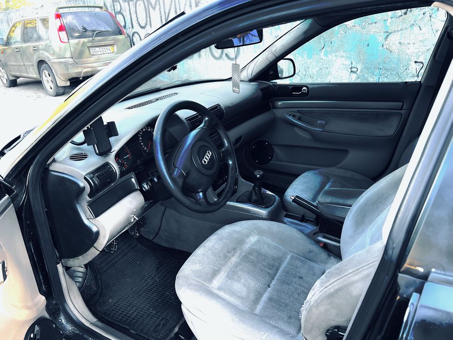 Продам Ауди а4 на ходу