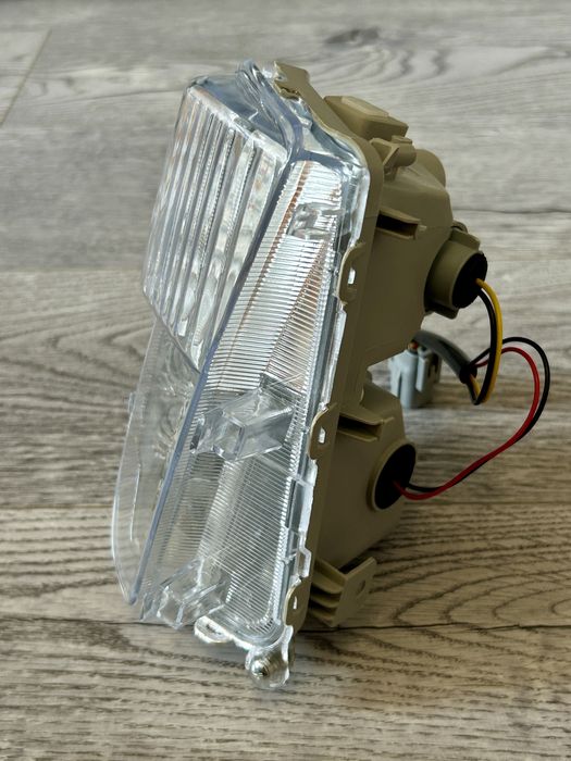 фари, туманки TOYOTA PRIUS 09-15 LED денне світло+ поворот. ДХО