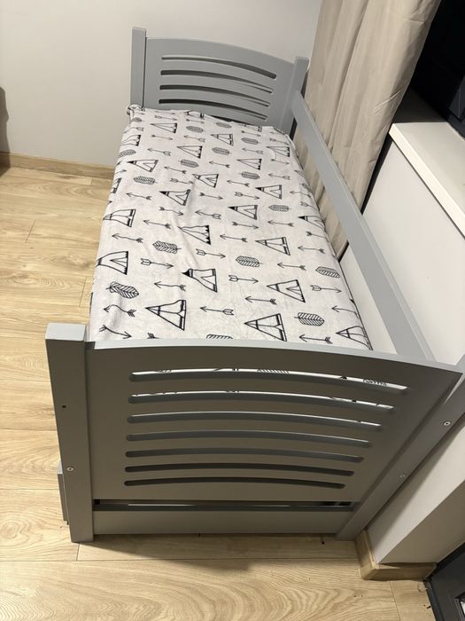 Łóżko młodzieżowe