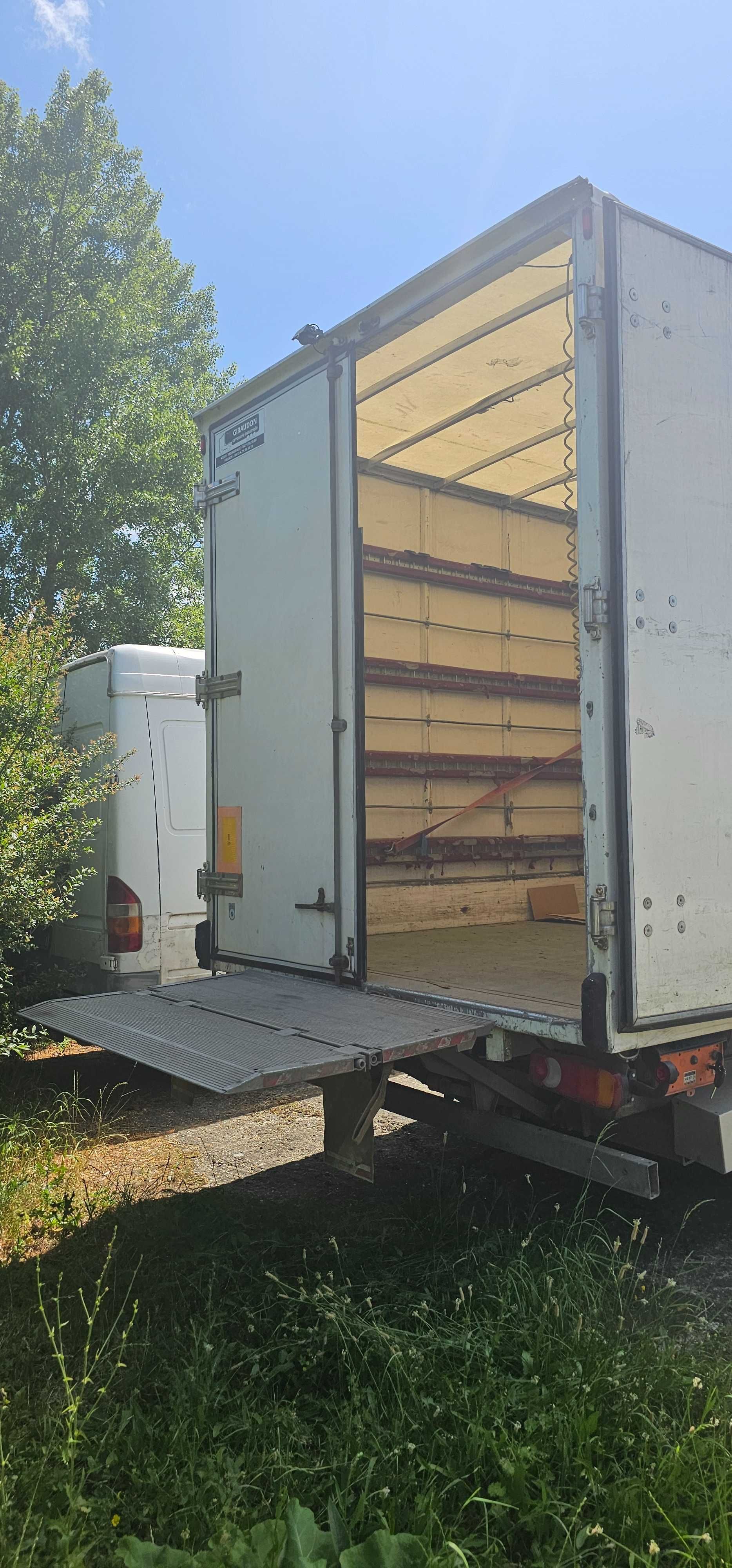 Fiat Ducato 2016 – kontener z windą, 2.3 Diesel, – gotowy do pracy!