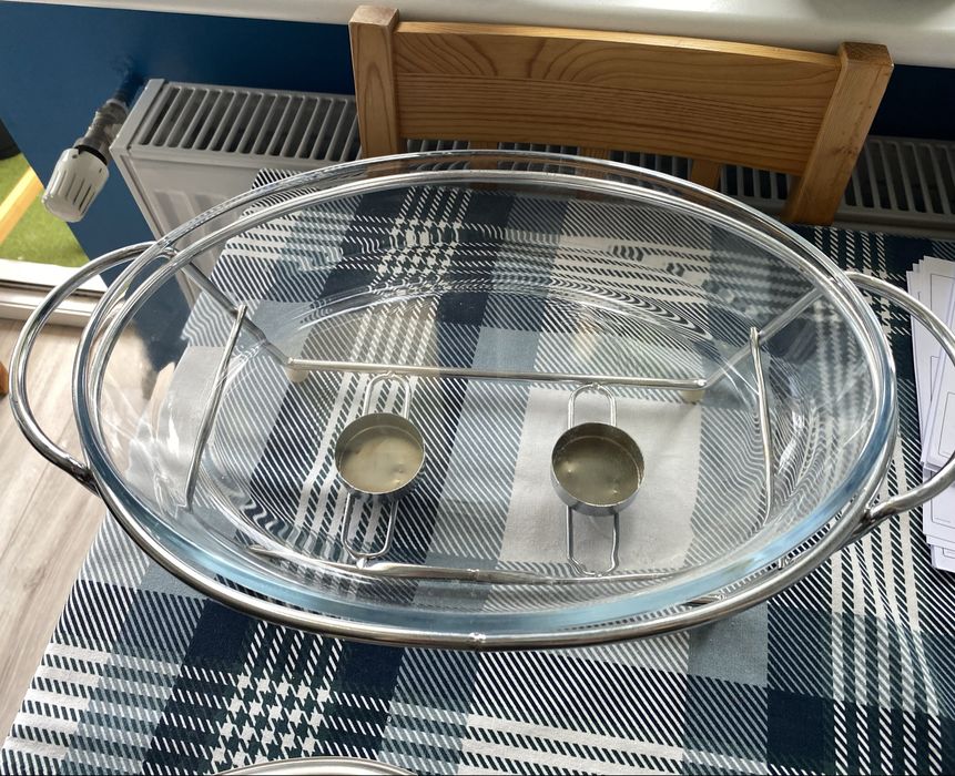 Naczynie z podgrzewaczem