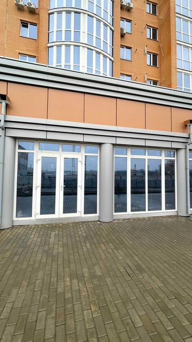 Продам приміщення 1 пов. 91м2, без комісії, Центр, ЖК Лазурний