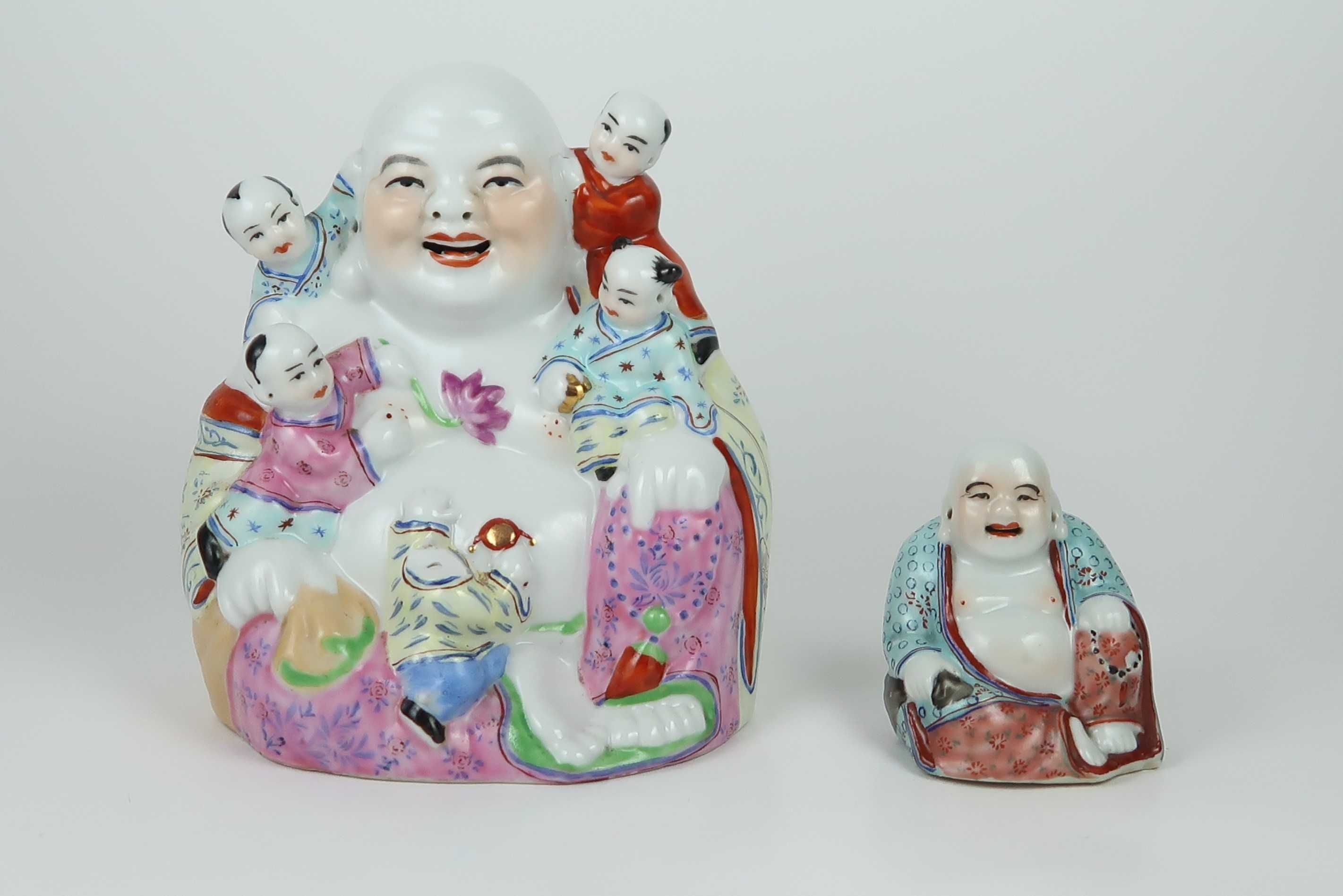 Budas policromados porcelana da China, CADA
