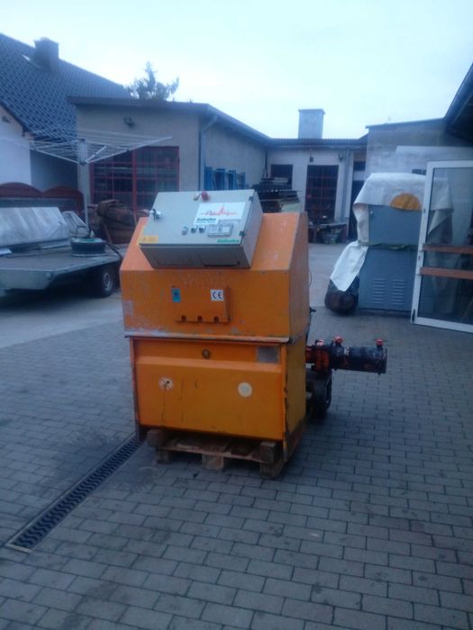 Brykieciarka hydrauliczna SCHUKO 2200